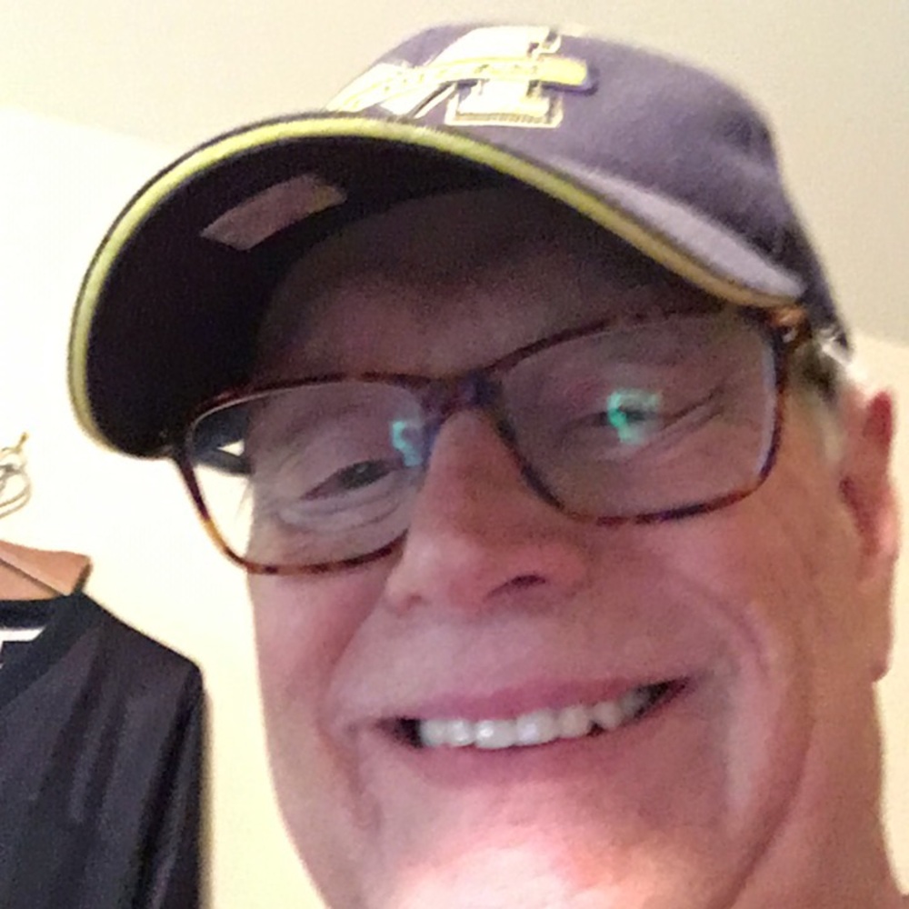 Meet your Posher, Thomas